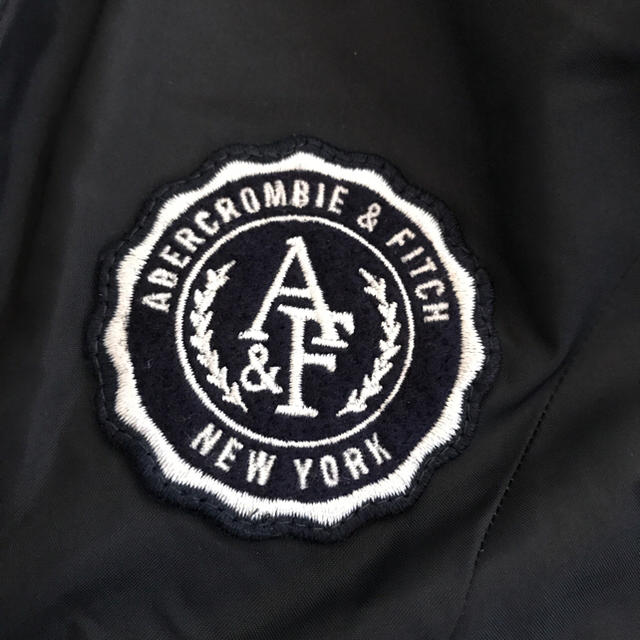 Abercrombie&Fitch(アバクロンビーアンドフィッチ)の最終値下げ‼️美品アバクロ ナイロンジャケット レディースのジャケット/アウター(ナイロンジャケット)の商品写真