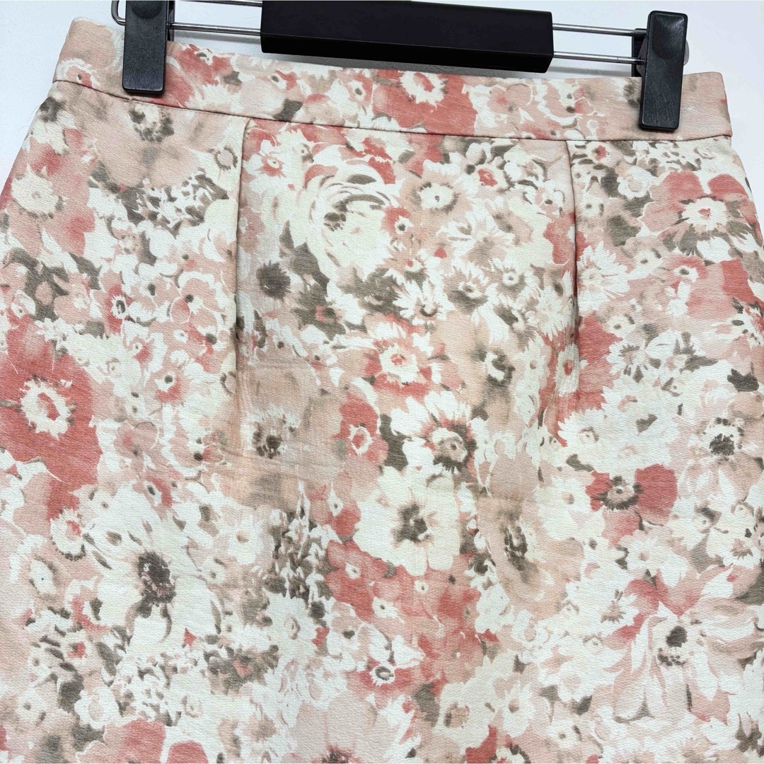 JILLSTUART(ジルスチュアート)のジルスチュアート　花柄　ミニスカート　ピンク　ベージュ　M レディースのスカート(ミニスカート)の商品写真