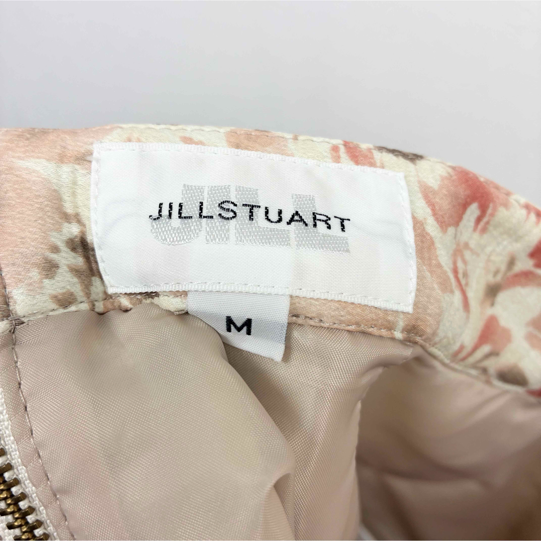 JILLSTUART(ジルスチュアート)のジルスチュアート　花柄　ミニスカート　ピンク　ベージュ　M レディースのスカート(ミニスカート)の商品写真