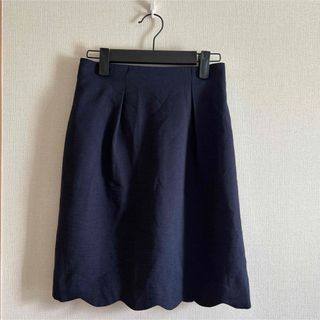 裾スカラップタイトスカート(ひざ丈スカート)
