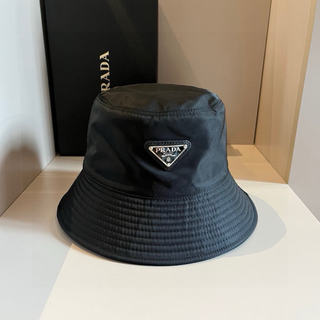 プラダ(PRADA)の新品 PRADA プラダ　バケットハット 男女兼用(ハット)