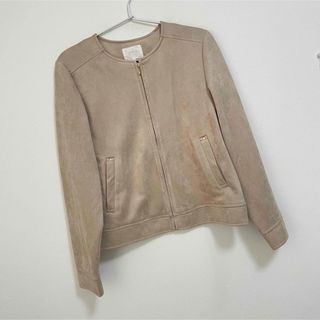 グローブ(grove)のグローブ 上品なフェイクスエードを使ったマシュマロタッチノーカラーブルゾン(ノーカラージャケット)