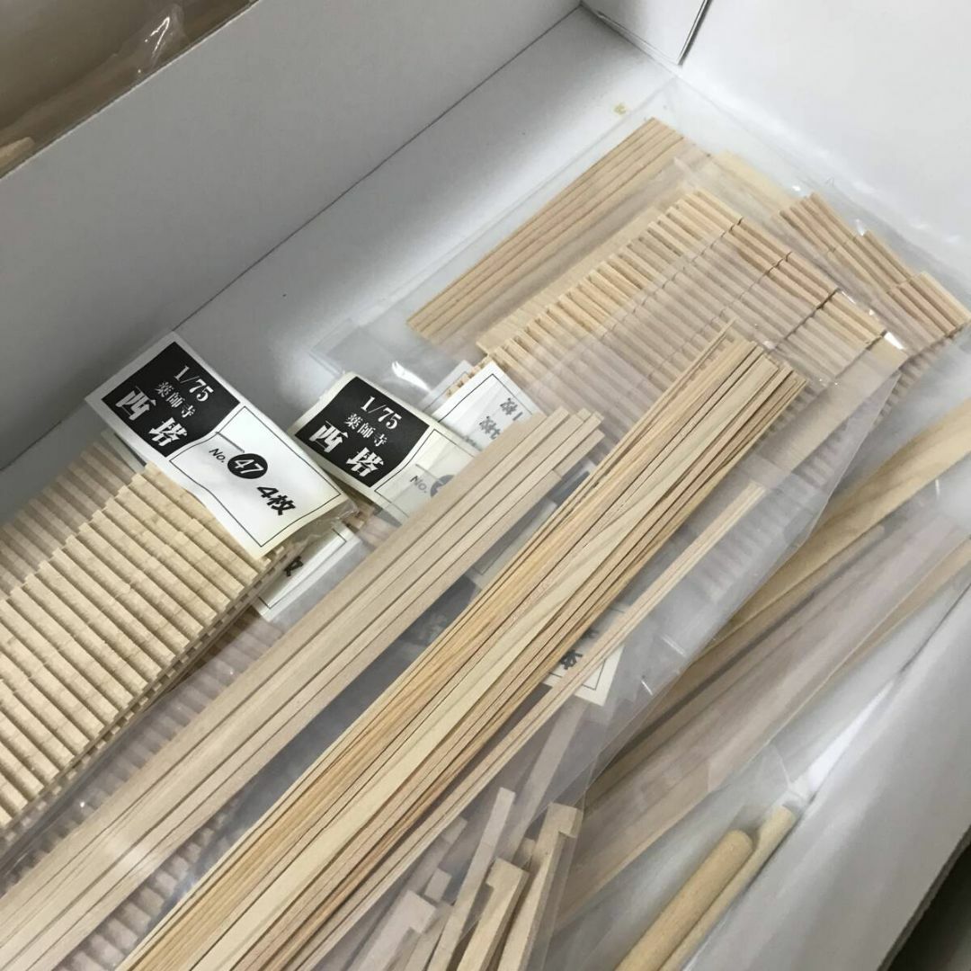未組立品 IMAI イマイ 1/75 木製建築模型 薬師寺 西塔 白木造り 塗装