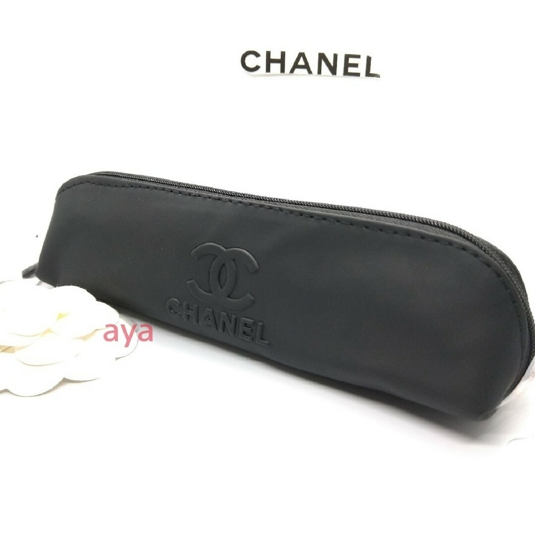 CHANEL(シャネル)のシャネル　ポーチ　ノベルティ　ペンケース⑫新品未使用品　筆箱　黒 レディースのファッション小物(ポーチ)の商品写真