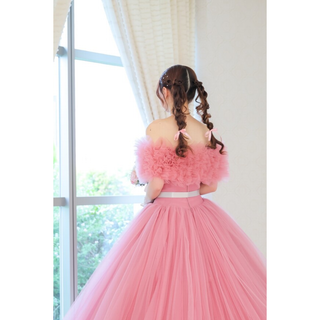 実例写真！オフショルダーのみ くすみピンク ふわふわ もこもこ ドレスアレンジ (ウェディングドレス)