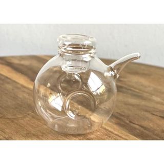 【新品】ガラスの醤油さし(テーブル用品)