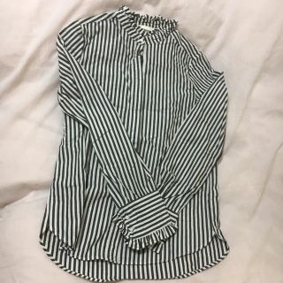 エイチアンドエム(H&M)のH&M  ボーダーフリルシャツ(シャツ/ブラウス(半袖/袖なし))