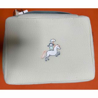 エルメス(HERMES)の【中古】カブリオル　トゥーゴー　ポーチ　HERMES(ポーチ)