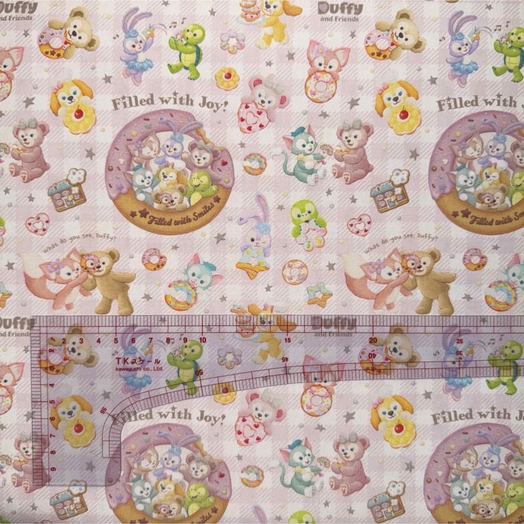 【SALE】ダッフィー 生地 ドーナツ【557】 約幅140cm×長さ100cm ハンドメイドの素材/材料(生地/糸)の商品写真
