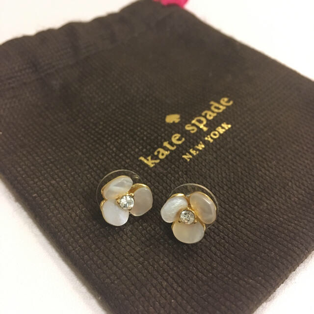 kate spade new york(ケイトスペードニューヨーク)の♠️kate spade♠️上品フラワーピアス レディースのアクセサリー(ピアス)の商品写真