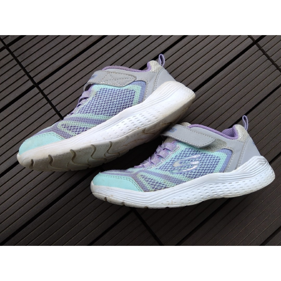 SKECHERS(スケッチャーズ)のスケッチャーズ19  キッズ/ベビー/マタニティのキッズ靴/シューズ(15cm~)(スニーカー)の商品写真