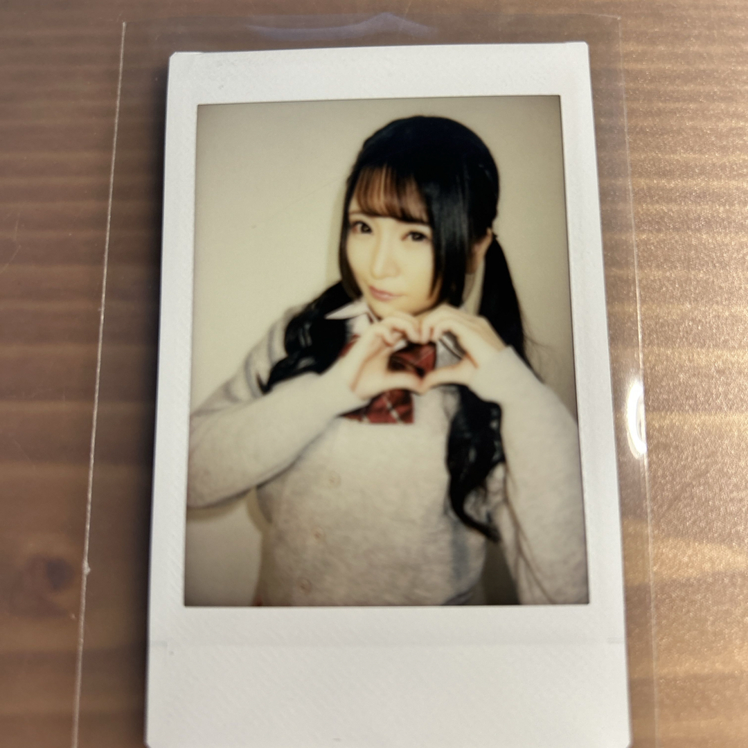 加藤ももか　チェキ4枚 エンタメ/ホビーのタレントグッズ(アイドルグッズ)の商品写真