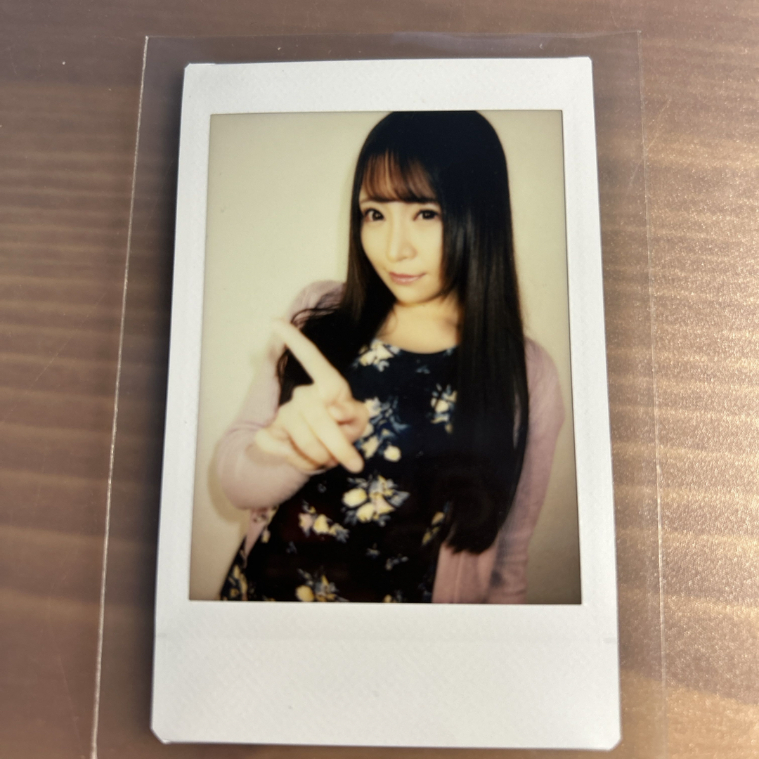 加藤ももか　チェキ4枚 エンタメ/ホビーのタレントグッズ(アイドルグッズ)の商品写真