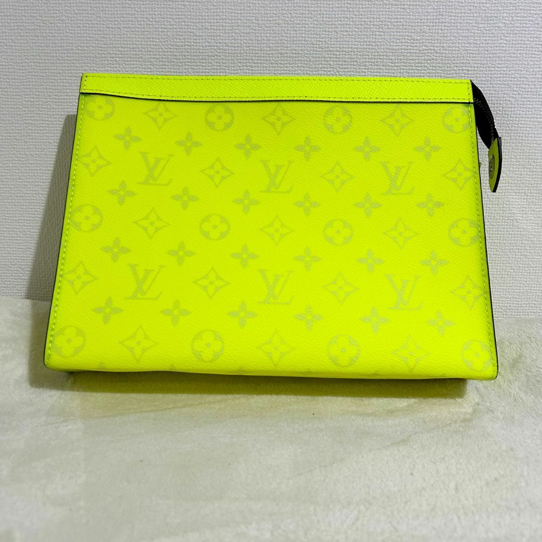 LOUIS VUITTON(ルイヴィトン)の【美品】ルイヴィトン ポシェット ヴォワヤージュMM M30946 メンズのバッグ(セカンドバッグ/クラッチバッグ)の商品写真
