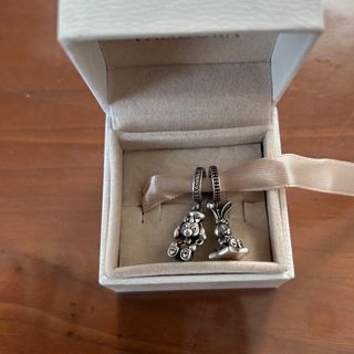 パンドラ(PANDORA)のPANDORA パンドラ　ダングルチャーム　2個セット(チャーム)