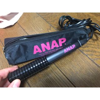 アナップ(ANAP)のANAP 携帯用ハンディアイロン(ヘアアイロン)