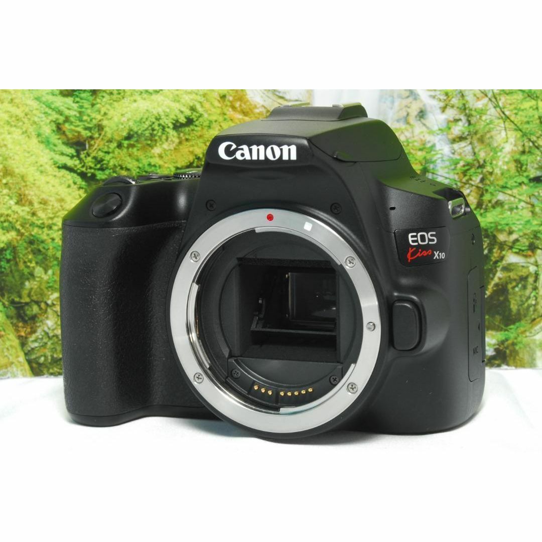 ✨初心者入門一眼レフの決定版✨Canon Kiss X10✨高性能STMレンズ✨ スマホ/家電/カメラのカメラ(デジタル一眼)の商品写真