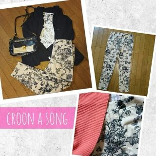 クルーンアソング(CROON A SONG)の試着のみ☆花柄パンツ(クロップドパンツ)