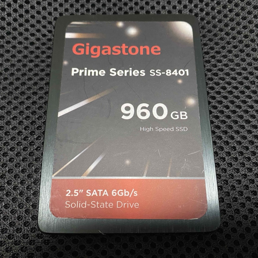 Gigastone 2.5インチ SATA SSD 960GB スマホ/家電/カメラのPC/タブレット(PCパーツ)の商品写真