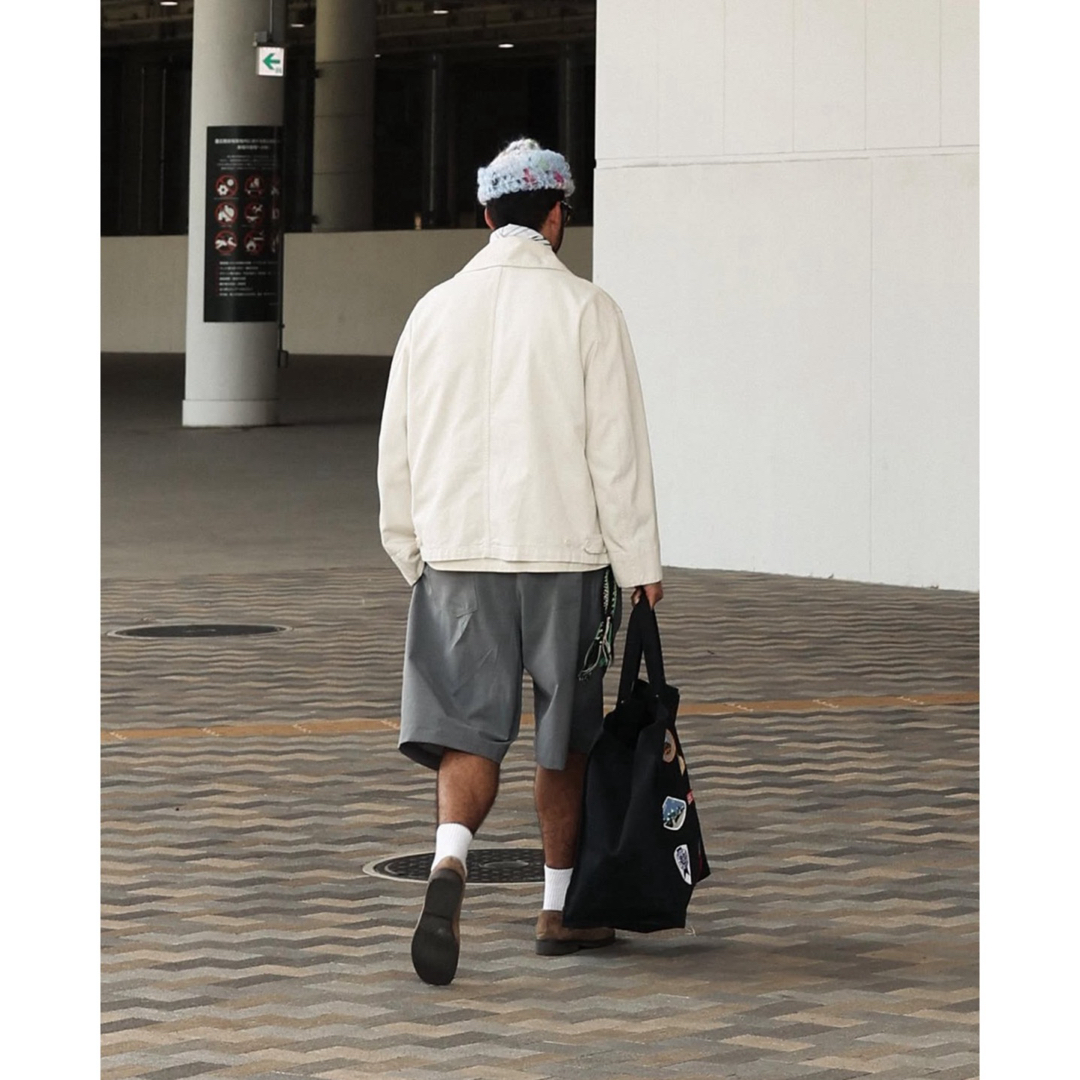 1LDK SELECT(ワンエルディーケーセレクト)のSillage ショートパンツ CIRCULAR SHORTS チャコールグレー メンズのパンツ(ショートパンツ)の商品写真