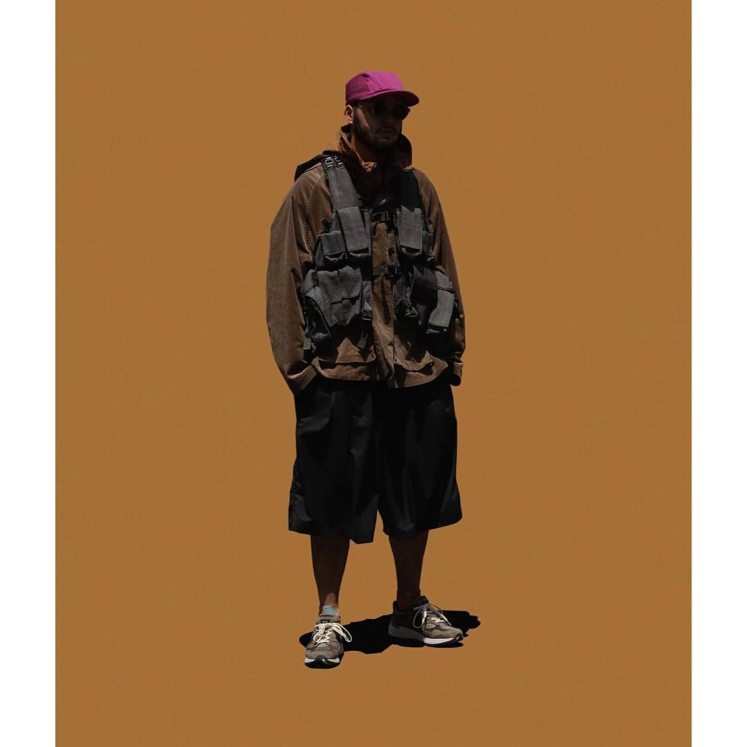 1LDK SELECT(ワンエルディーケーセレクト)のSillage ショートパンツ CIRCULAR SHORTS チャコールグレー メンズのパンツ(ショートパンツ)の商品写真