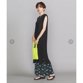 ビューティアンドユースユナイテッドアローズ(BEAUTY&YOUTH UNITED ARROWS)の✴新品✴BY シャイニーノースリーブスリットワンピース(カットソー(半袖/袖なし))