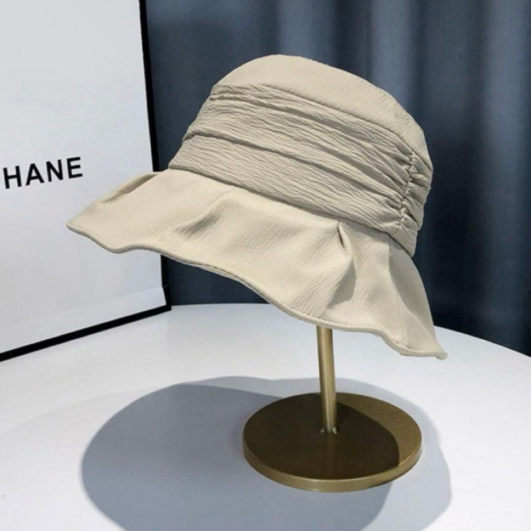上品 ベージュ レディース バケットハット 春夏 UV対策 チューリップハット レディースの帽子(ハット)の商品写真