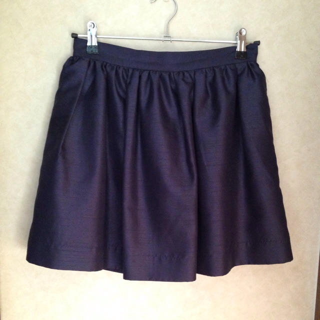 apart by lowrys(アパートバイローリーズ)のネイビー ふんわりスカート レディースのスカート(ひざ丈スカート)の商品写真