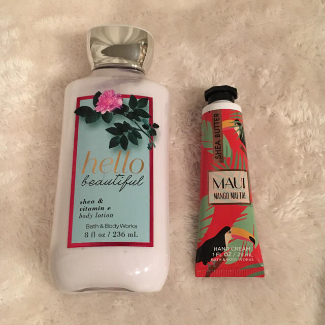 Bath & Body Works(バスアンドボディーワークス)のbath&body works バスアンドボディワークス ローション クリーム コスメ/美容のボディケア(ボディローション/ミルク)の商品写真