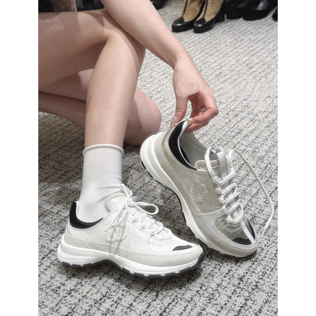 25S♪シルバー & ホワイト【CHANEL】シャネルスニーカー 25S♪シルバー & ホワイト【CHANEL】シャネルスニーカー