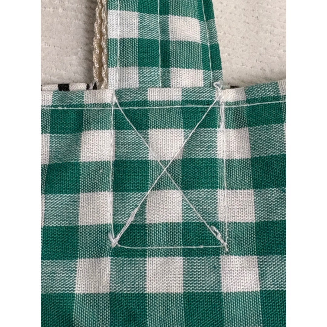 BURBERRY BLUE LABEL(バーバリーブルーレーベル)の❤️新品未使用❤️可愛い♪リバーシブルできるトートショルダーバッグハンドメイド♪ レディースのバッグ(トートバッグ)の商品写真