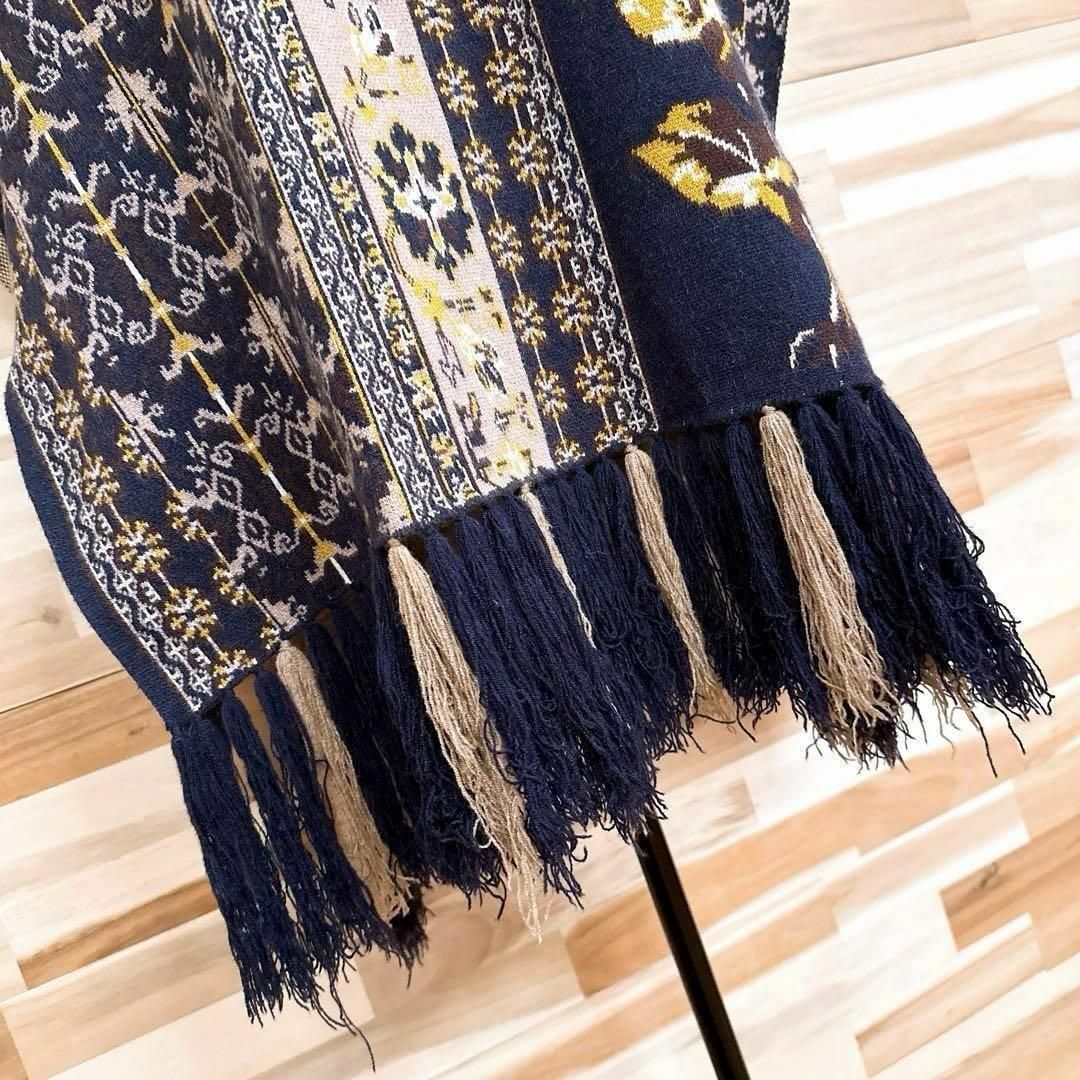 新しく着き Ameri VINTAGE - 【アメリ】ジャガード織 エスニック×花柄 トップス