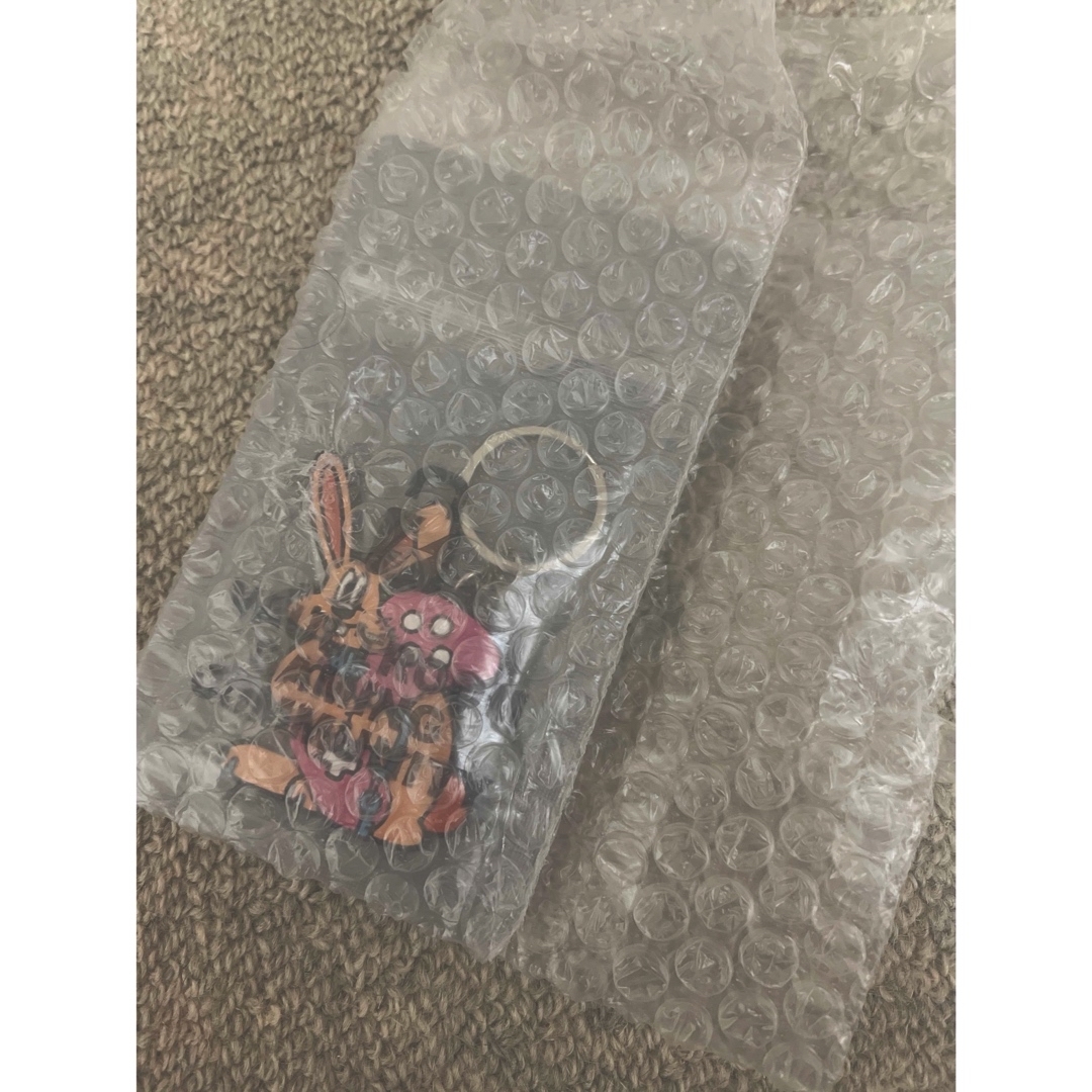 KEY RABBIT RUBBER KEYCHAIN エンタメ/ホビーのおもちゃ/ぬいぐるみ(キャラクターグッズ)の商品写真