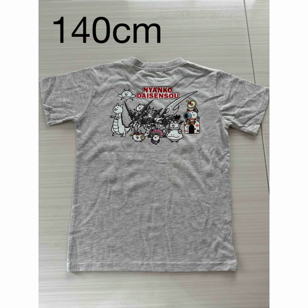 未使用 にゃんこ大戦争　Tシャツ　任天堂　男の子　半袖Tシャツ　140cm 刺繍 キッズ/ベビー/マタニティのキッズ服男の子用(90cm~)(Tシャツ/カットソー)の商品写真