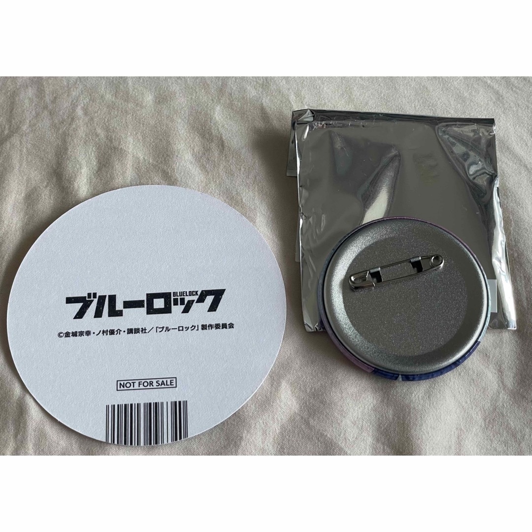 講談社(コウダンシャ)のブルーロック　ルームウェア　千切豹馬　缶バッジ＋コースター　セット エンタメ/ホビーのおもちゃ/ぬいぐるみ(キャラクターグッズ)の商品写真