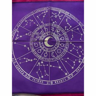 １点限り❗️タロットクロス　星座と月のデザイン占星術マット(ノーカラージャケット)
