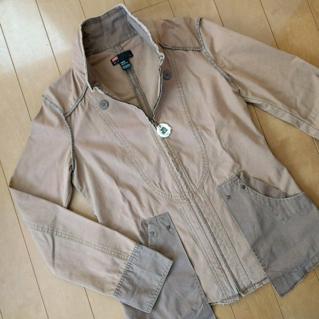 DIESEL(ディーゼル)のDIESEL スプリングジャケット 上着 レディースのジャケット/アウター(その他)の商品写真