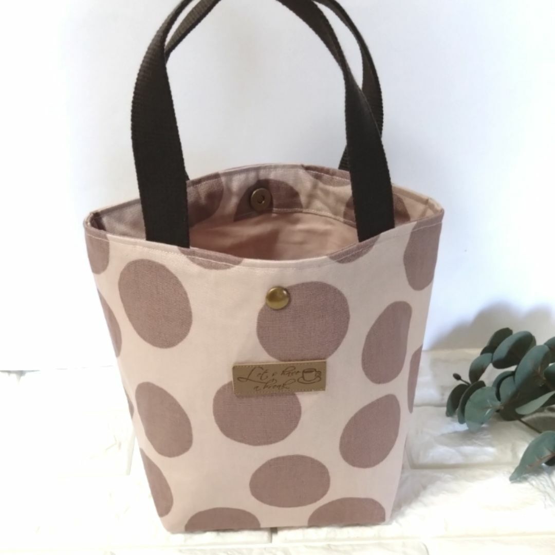 ＊小さめトートバッグ・大きめドット・くすみピンク　＃1100 ハンドメイドのファッション小物(バッグ)の商品写真