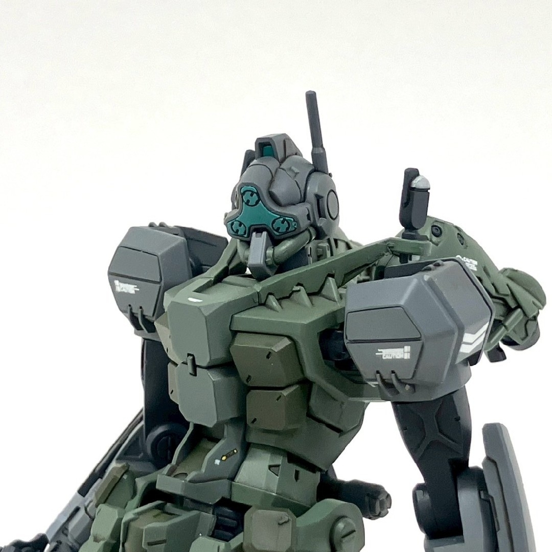 BANDAI - ゲルググ スガイ機（GQ）ガンプラ 完成品 HG