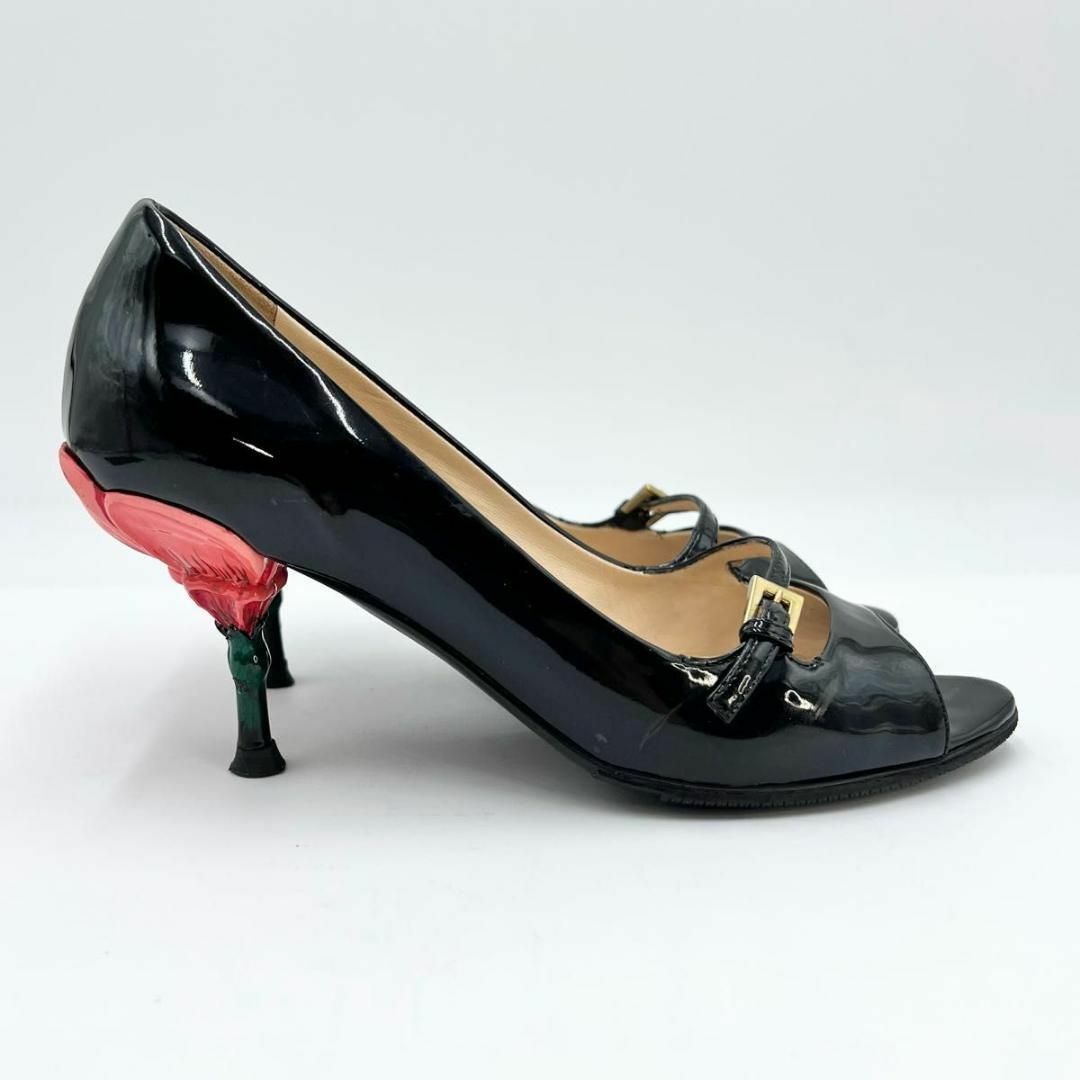 半額ストア PRADA - PRADA☆花ヒールパンプス 35.5 黒エナメル 美品の通販 靴