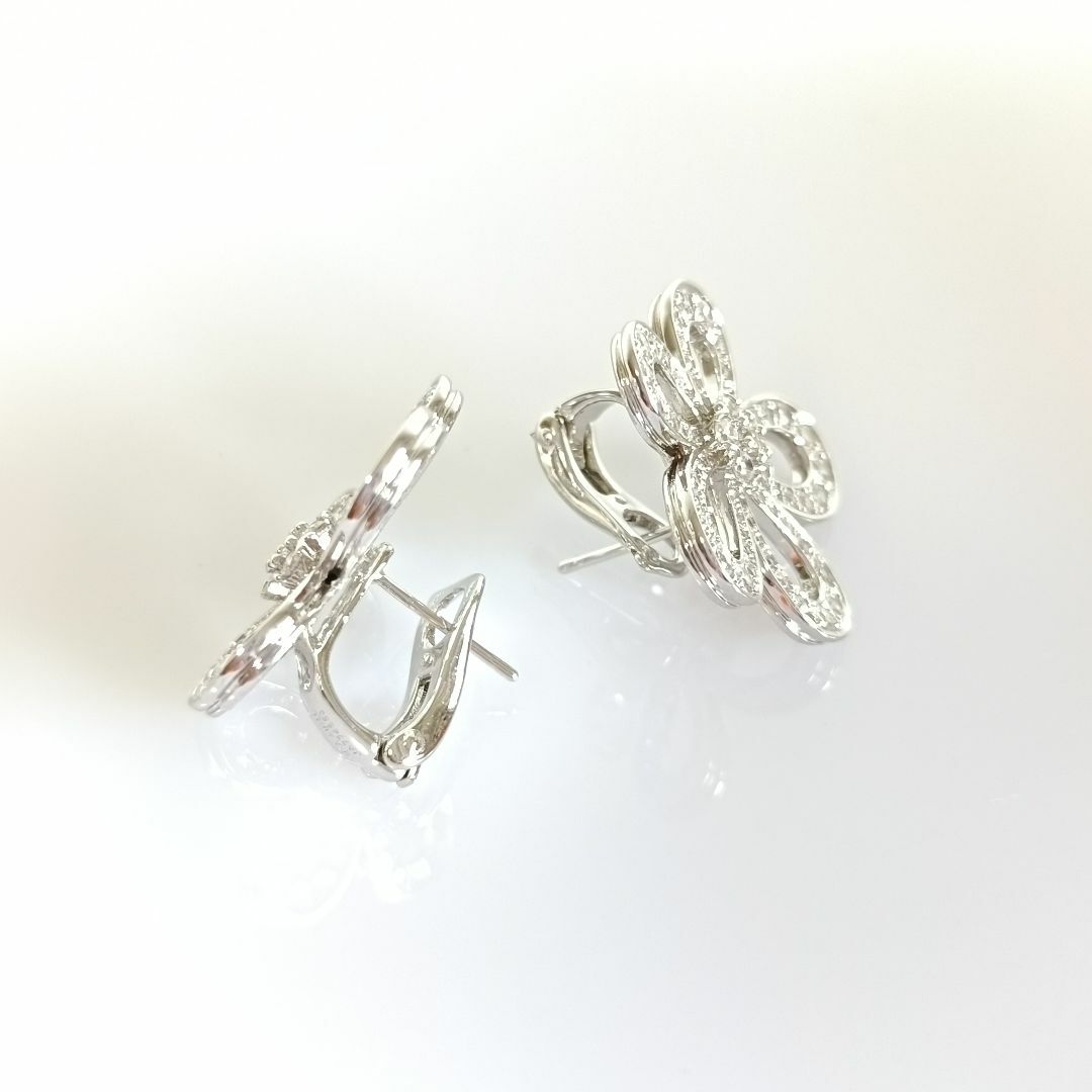 フラワーレース ホワイトゴールド ピアス レディースのアクセサリー(ピアス)の商品写真