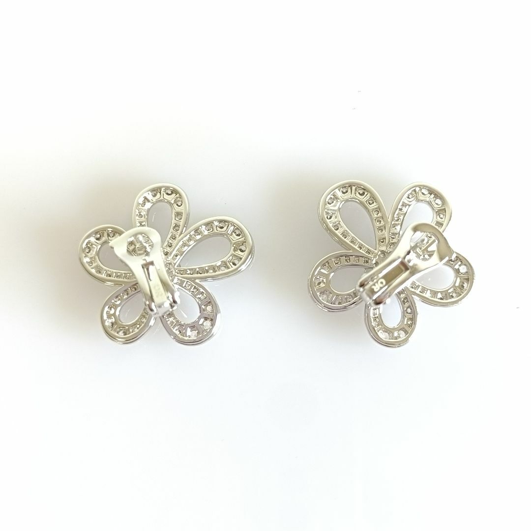 フラワーレース ホワイトゴールド ピアス レディースのアクセサリー(ピアス)の商品写真