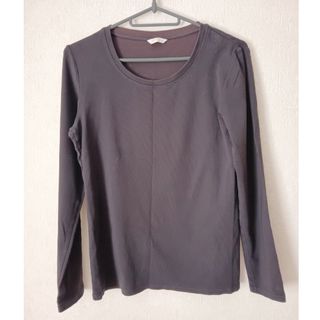 ユニクロ(UNIQLO)の匿名配送　ユニクロ　エクストラファインコットン　長袖 カットソー　黒(シャツ/ブラウス(長袖/七分))