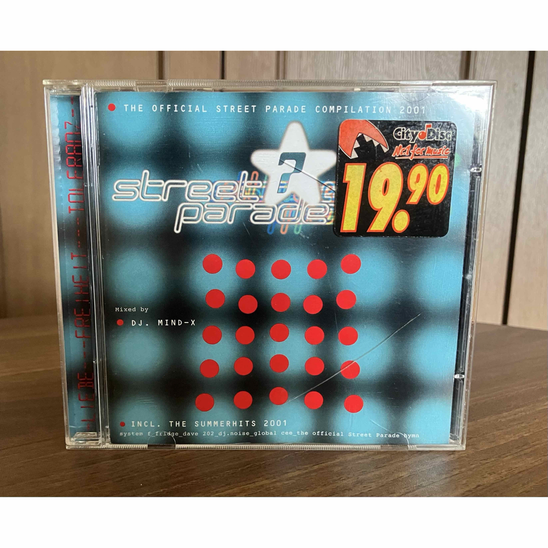 OFFICIAL STREET PARADE COMPILATION 2001 エンタメ/ホビーのCD(ポップス/ロック(洋楽))の商品写真
