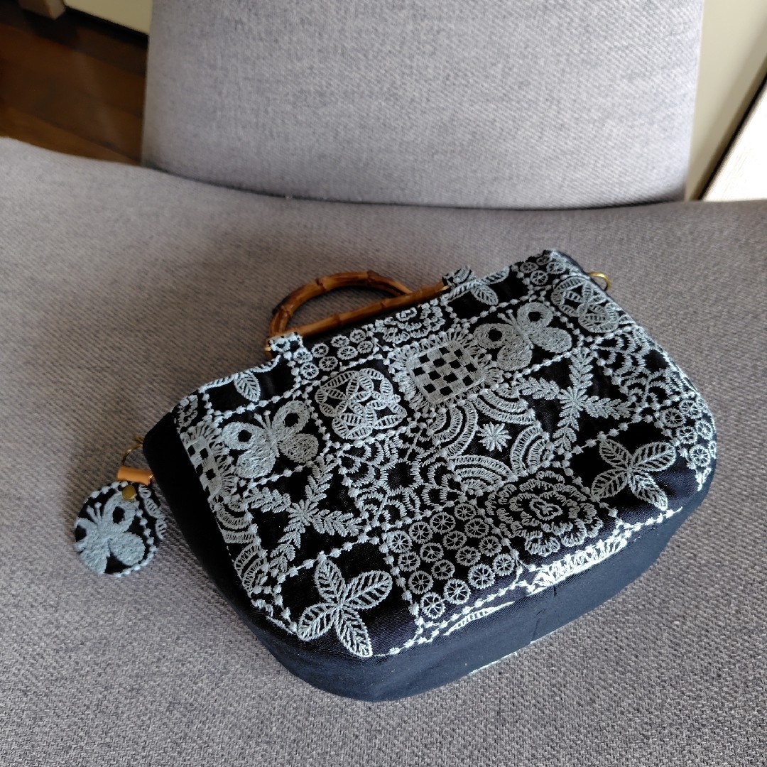 送料無料 お mina perhonen ころんハンドメイドバックの ミナペルホネン - ハンドバッグ