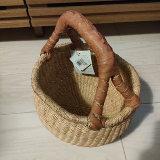 イデー(IDEE)のIDEE  カゴバッグ　革の持ち手✨️(その他)