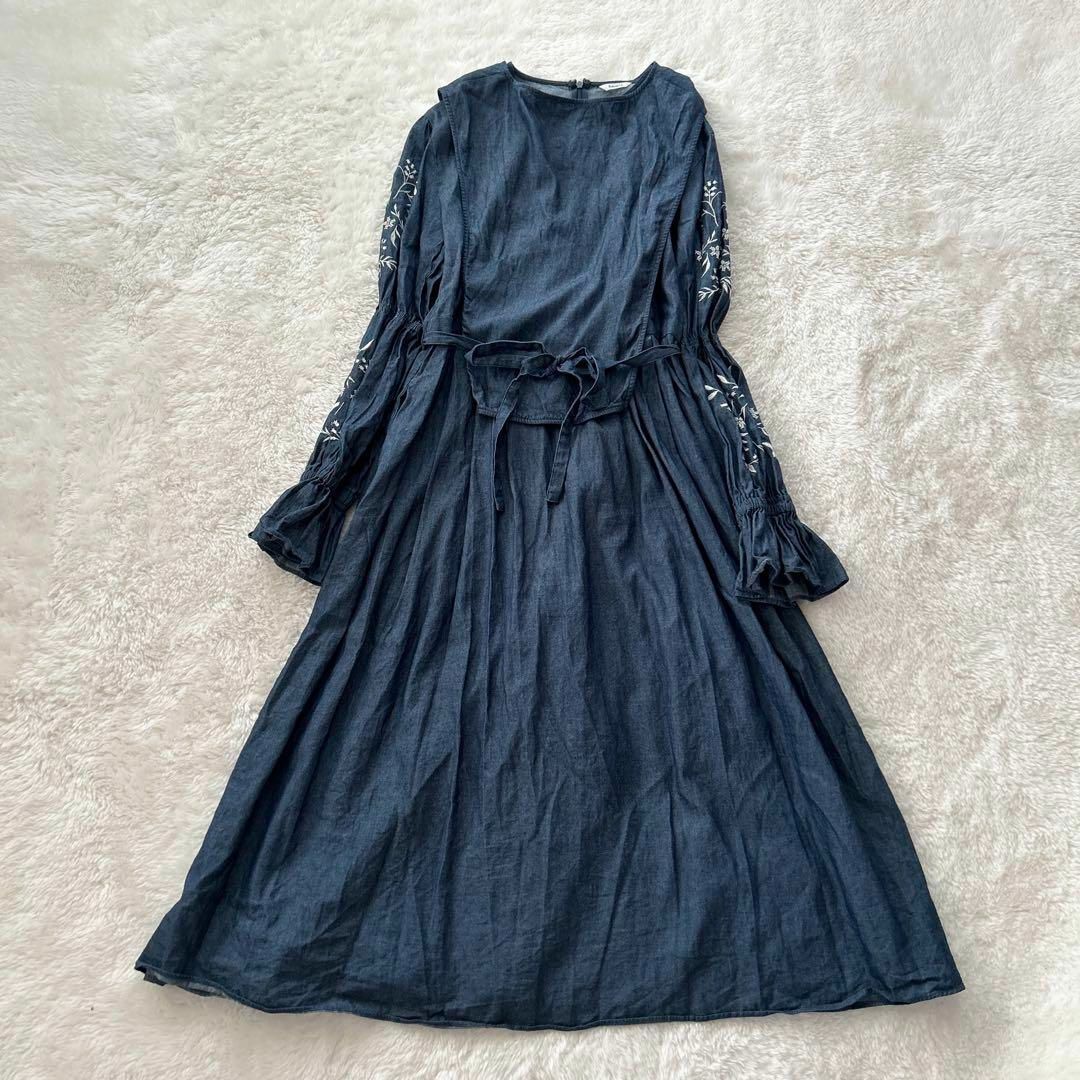定価35200円 ハウピア haupiaニリンソウ 刺繍ワンピース 38 M haupia - 定価35200円 ハウピア haupiaニリンソウ 刺繍