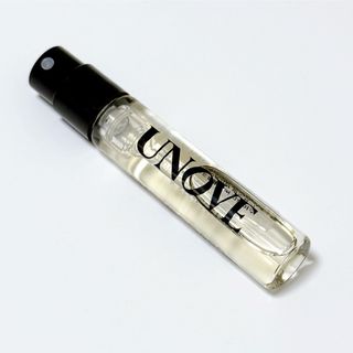 UNOVE オードパルファム アンバーグレース ノベルティ 2.5ml(ユニセックス)
