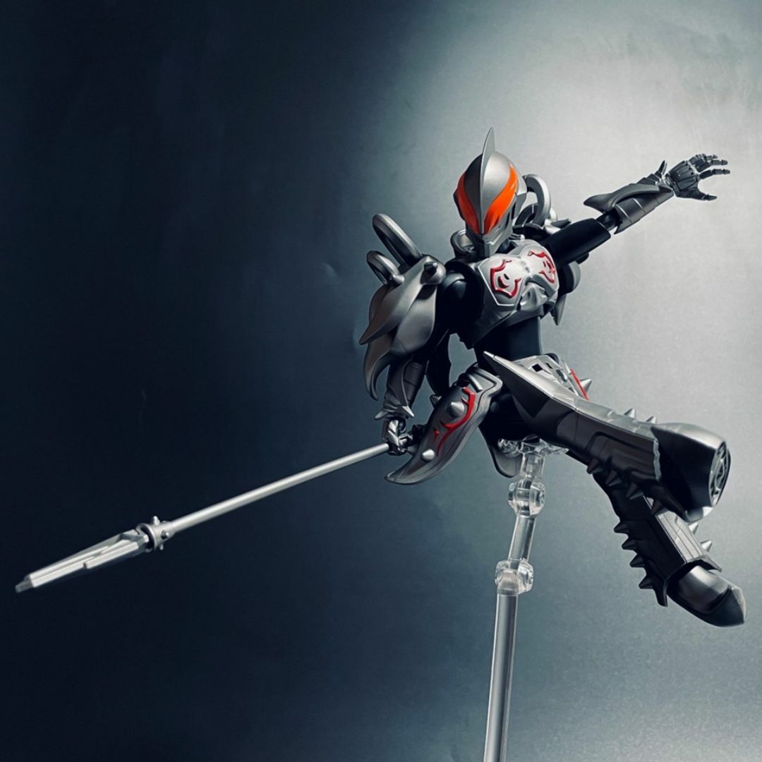 ブロックアクションフィギュア ウルトラマンベリアル カイザーダークネス エンタメ/ホビーのフィギュア(特撮)の商品写真
