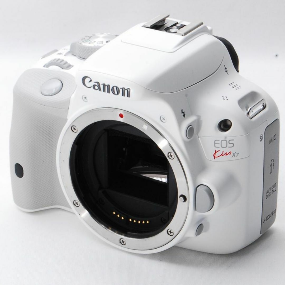 S数2900回以下！ Canon kiss x7☆希少ホワイト☆スマホに転送☆ 超美品 Canon kiss x7☆希少ホワイト☆スマホに転送☆高性能レンズ！